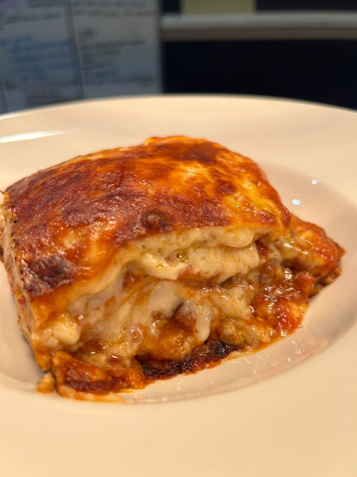 Oven-baked lasagne